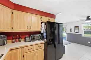 4867 Arrowhead Dr, Kettering, OH 45440 - Photo 11