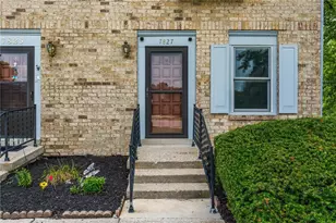 7827 Port Cir, Centerville, OH 45459 - Photo 1