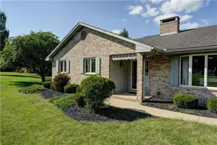 6468 Country Club Dr, Greenville, OH 45331 - Photo 3