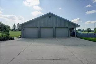 6468 Country Club Dr, Greenville, OH 45331 - Photo 7