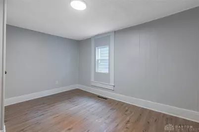 637 E Main Street, Xenia, OH 45385 - Photo 7