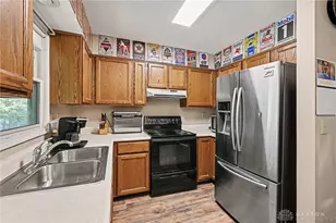 411 Darst Rd, Beavercreek, OH 45440 - Photo 29