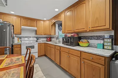 2305 Ross Road, Bethel Twp, OH 45371 - Photo 9