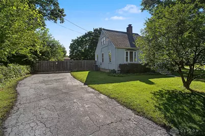 5621 Andover Avenue, West Carrollton, OH 45449 - Photo 3