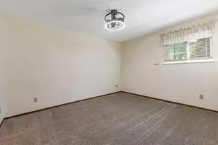 8803 Washington Colony Dr, Dayton, OH 45458 - Photo 17
