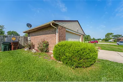 7816 Waterton Court, Trotwood, OH 45426 - Photo 5