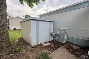 5083 Santa Fe Dr, Dayton, OH 45414 - Photo 3