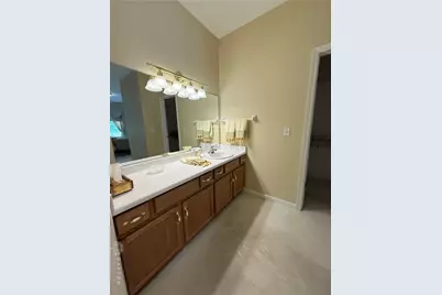 7468 New York Way, Butler Twp, OH 45414 - Photo 35