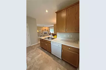 7468 New York Way, Butler Twp, OH 45414 - Photo 21