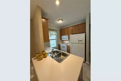 7468 New York Way, Butler Twp, OH 45414 - Photo 19