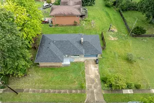 317 Elm Hill Dr, Harrison Twp, OH 45415 - Photo 3
