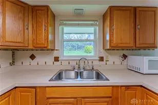 6689 Celestine St, Huber Heights, OH 45424 - Photo 17