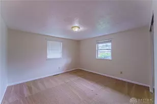 6689 Celestine St, Huber Heights, OH 45424 - Photo 29