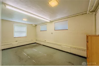 220 W Siebenthaler Avenue, Dayton, OH 45405 - Photo 25