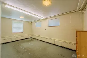 220 W Siebenthaler Ave, Dayton, OH 45405 - Photo 25