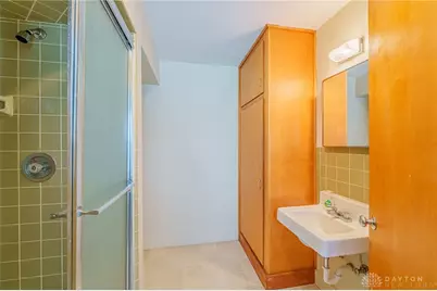 220 W Siebenthaler Avenue, Dayton, OH 45405 - Photo 37