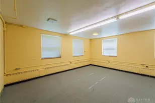 220 W Siebenthaler Ave, Dayton, OH 45405 - Photo 23