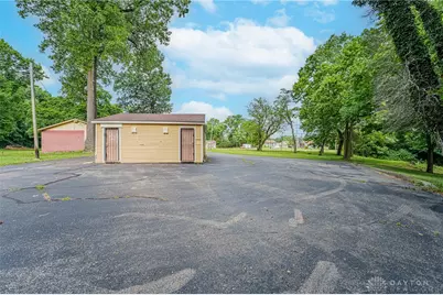 220 W Siebenthaler Avenue, Dayton, OH 45405 - Photo 61