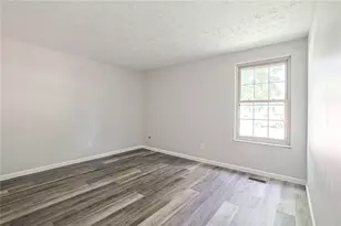 7240 Rustic Woods Dr, Huber Heights, OH 45424 - Photo 13