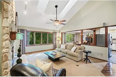 7128 Hunters Creek Drive, Dayton, OH 45459 - Photo 11
