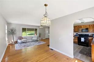 7741 Lois Cir, Miami Township, OH 45459 - Photo 11
