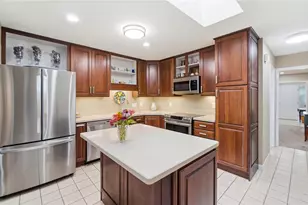 750 Pine Needles Dr, Washington Twp, OH 45458 - Photo 17