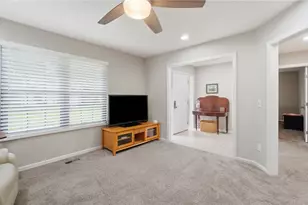 750 Pine Needles Dr, Washington Twp, OH 45458 - Photo 9
