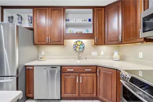 750 Pine Needles Dr, Washington Twp, OH 45458 - Photo 19