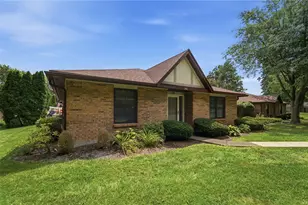750 Pine Needles Dr, Washington Twp, OH 45458 - Photo 3