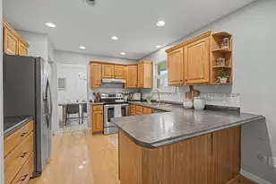 1317 S Elm St, West Carrollton, OH 45449 - Photo 3