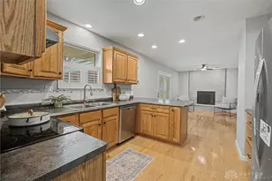 1317 S Elm St, West Carrollton, OH 45449 - Photo 17