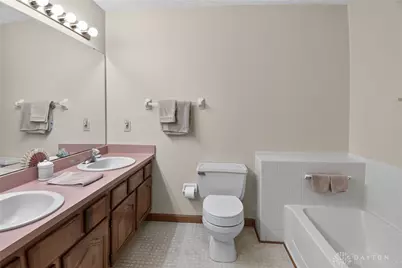 322 Meadowgrove Drive, Englewood, OH 45322 - Photo 13