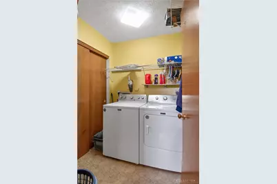 322 Meadowgrove Drive, Englewood, OH 45322 - Photo 27