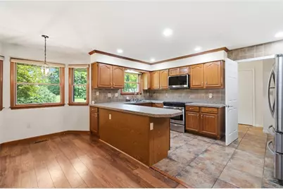 10619 Frederick Pike, Butler Twp, OH 45377 - Photo 17