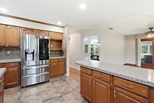 10619 Frederick Pike, Butler Twp, OH 45377 - Photo 23