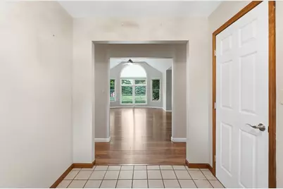 10619 Frederick Pike, Butler Twp, OH 45377 - Photo 7