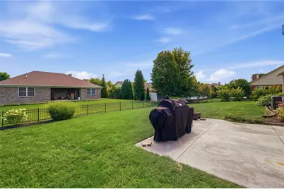 819 Flanders Avenue, Brookville, OH 45309 - Photo 57