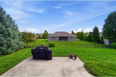 819 Flanders Avenue, Brookville, OH 45309 - Photo 55