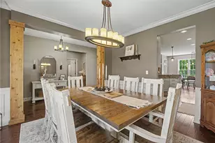 196 Blue Jay Way, Chester Township, OH 45177 - Photo 5