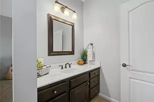 196 Blue Jay Way, Chester Township, OH 45177 - Photo 35