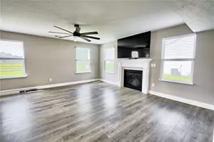 1097 Marty Lee Ln, Carlisle, OH 45005 - Photo 9