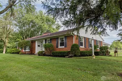 7853 Chambersburg Road, Huber Heights, OH 45424 - Photo 3