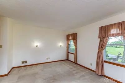 7853 Chambersburg Road, Huber Heights, OH 45424 - Photo 15