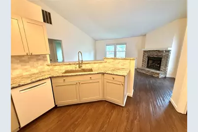 10029 Village Tree Court, Miamisburg, OH 45342 - Photo 7