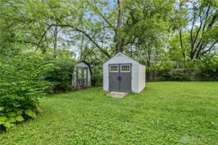 1989 N Longview St, Beavercreek, OH 45432 - Photo 39