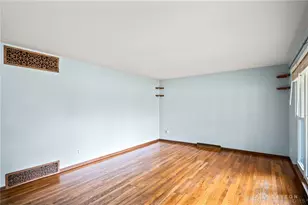1989 N Longview St, Beavercreek, OH 45432 - Photo 7
