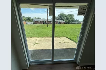 5490 Bellefontaine Road, Huber Heights, OH 45424 - Photo 19