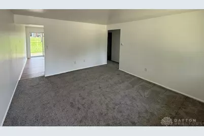 5490 Bellefontaine Road, Huber Heights, OH 45424 - Photo 5