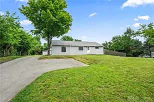 3719 Kemp Rd, Beavercreek, OH 45431 - Photo 25
