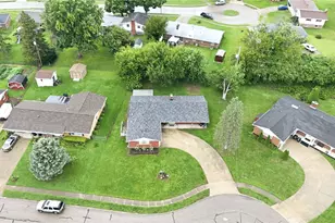 555 Adrian Ct, Fairborn, OH 45324 - Photo 41